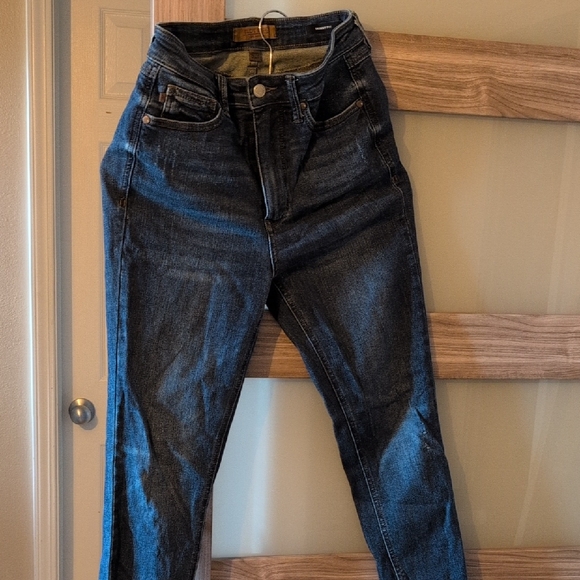 Judy Blue Classic Indigo Skinny Jeans - Picture 1 of 3